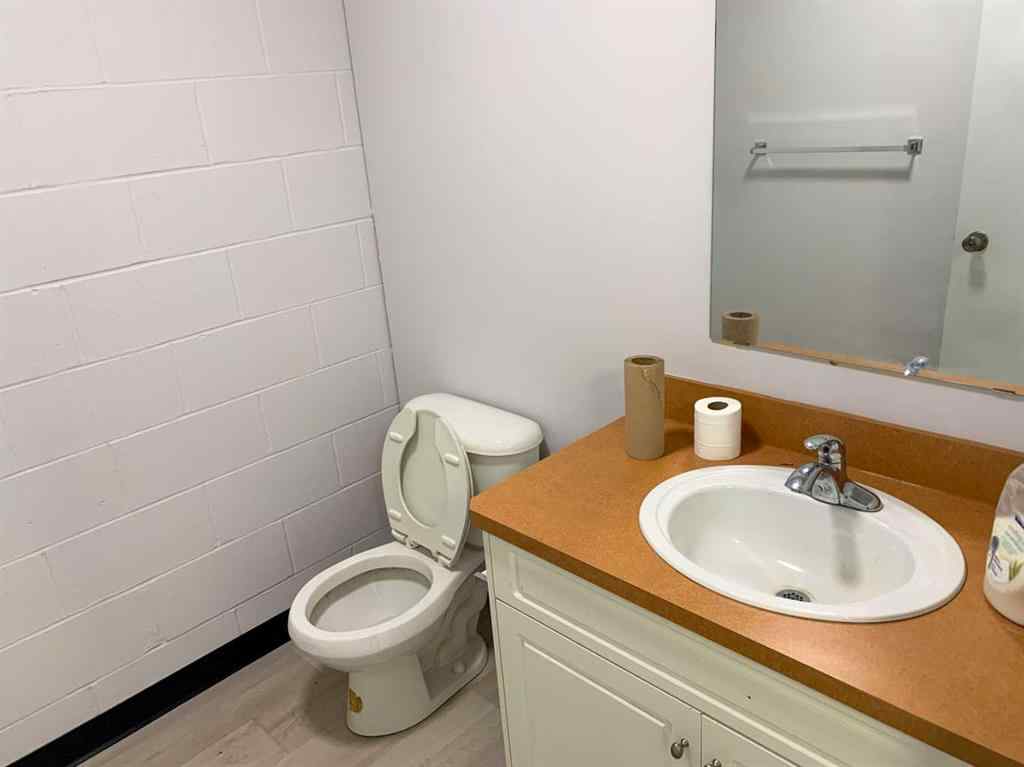 MLS® A2169809 - 4135 Edmonton Trail NE in Greenview Industrial Park Calgary, Commercial