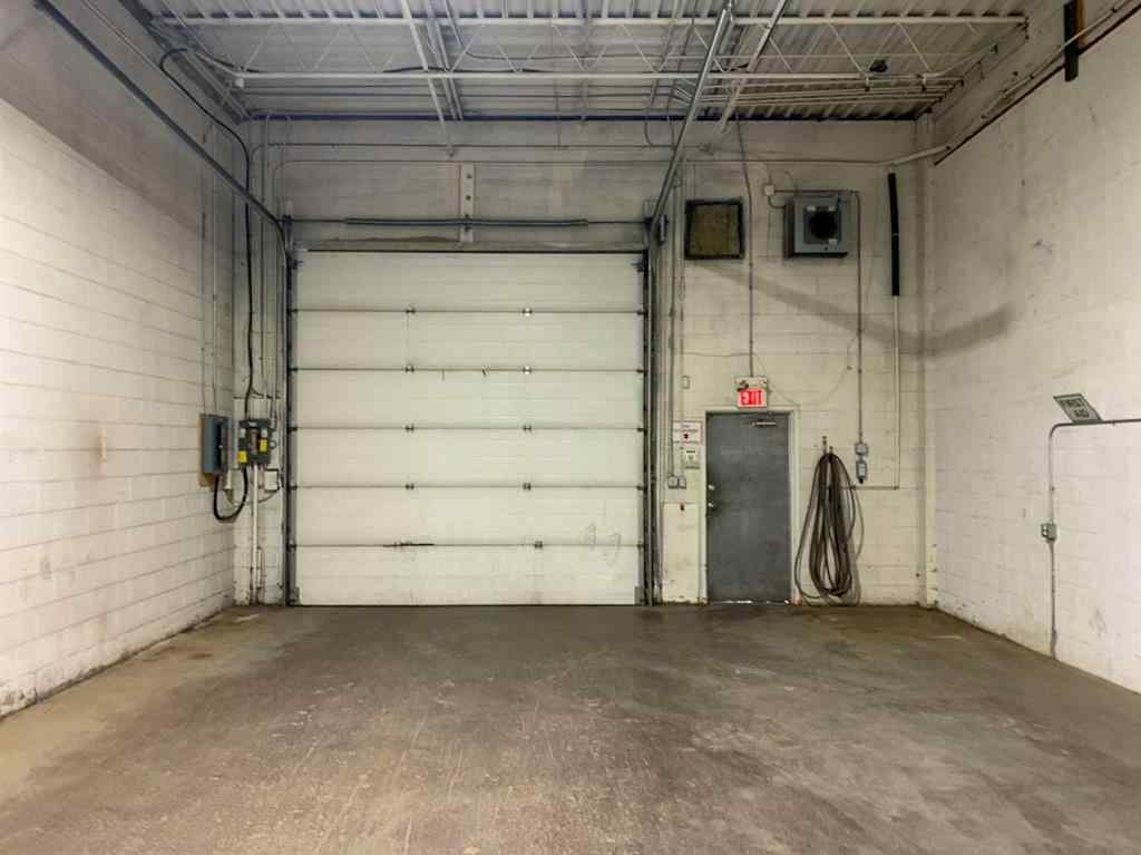 MLS® A2169809 - 4135 Edmonton Trail NE in Greenview Industrial Park Calgary, Commercial