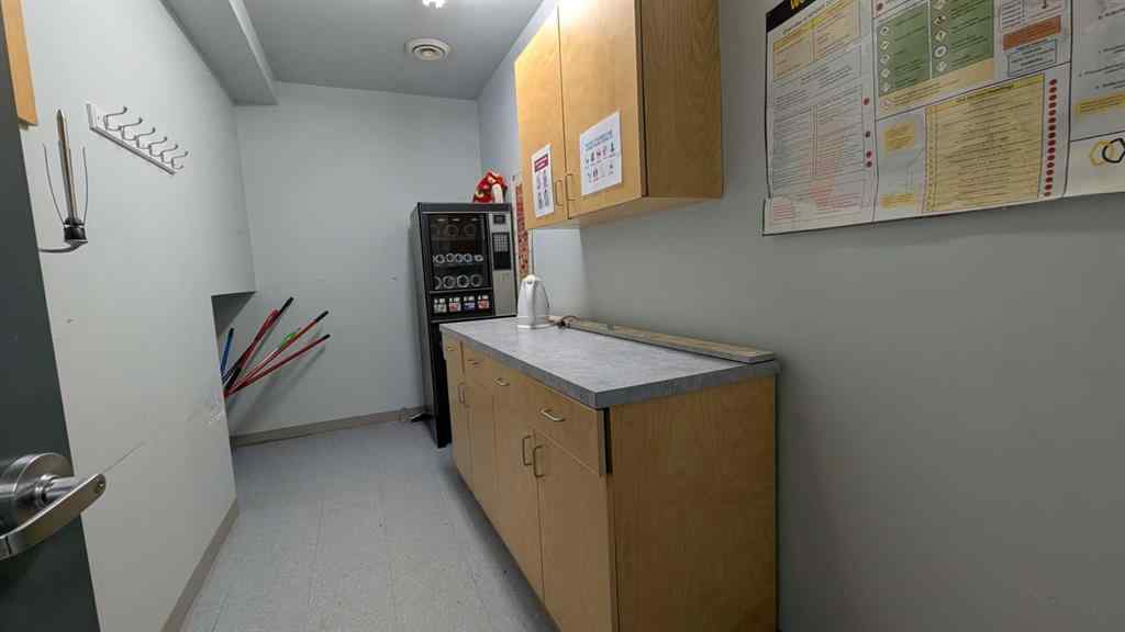 MLS® A2169850 - 5712 48 Avenue  in West End Camrose, Commercial