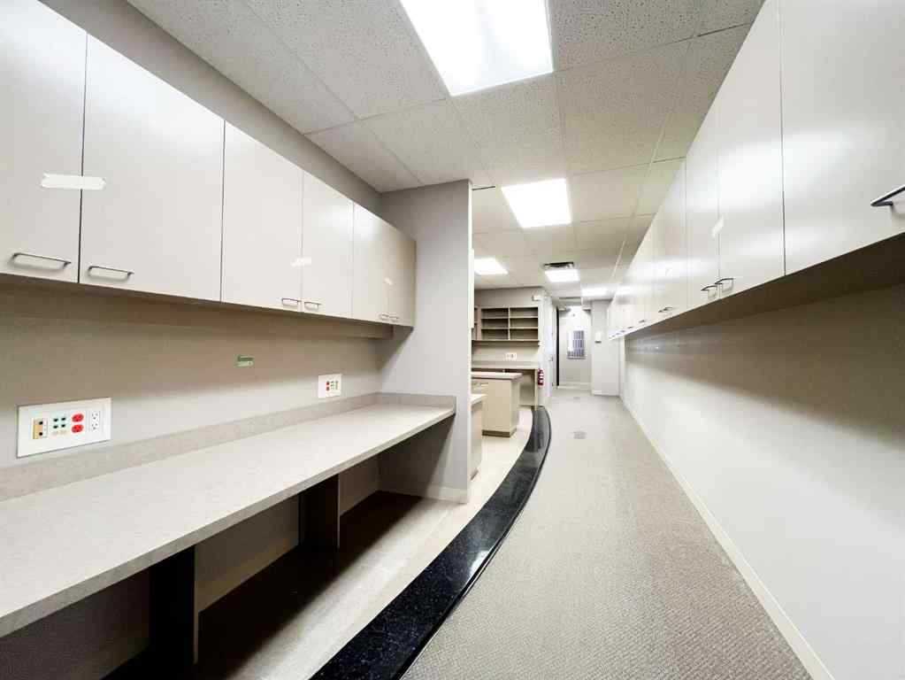 MLS® A2170186 - Unit #101 505 1 Street SE in SE Hill Medicine Hat, Commercial