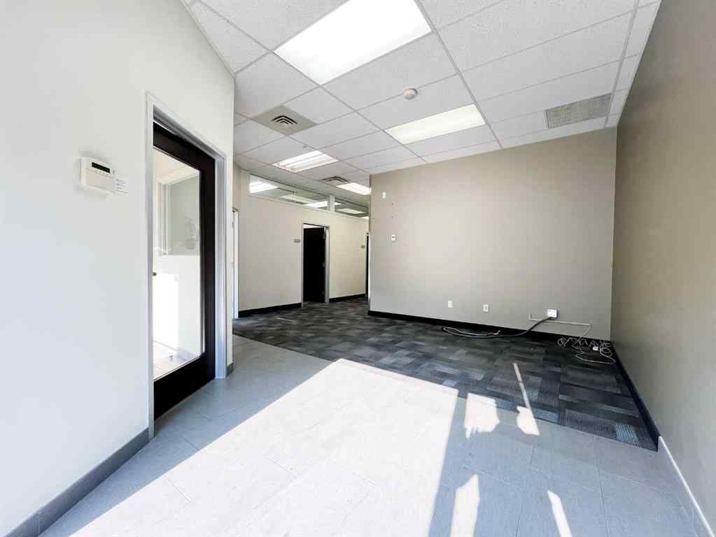 MLS® A2170206 - Unit #101 1111 Kingsway Avenue SE in River Flats Medicine Hat, Commercial