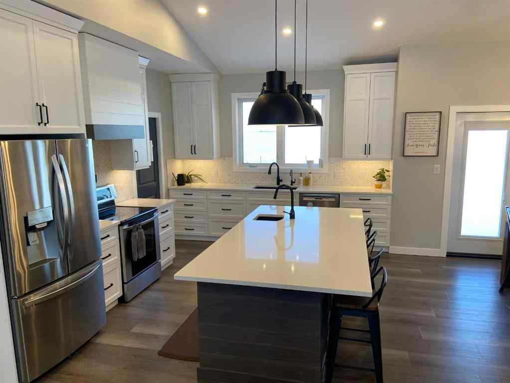 MLS® A2170521 - 10272 Township Road 300   in NONE Rural Special Areas No. 2, Residential