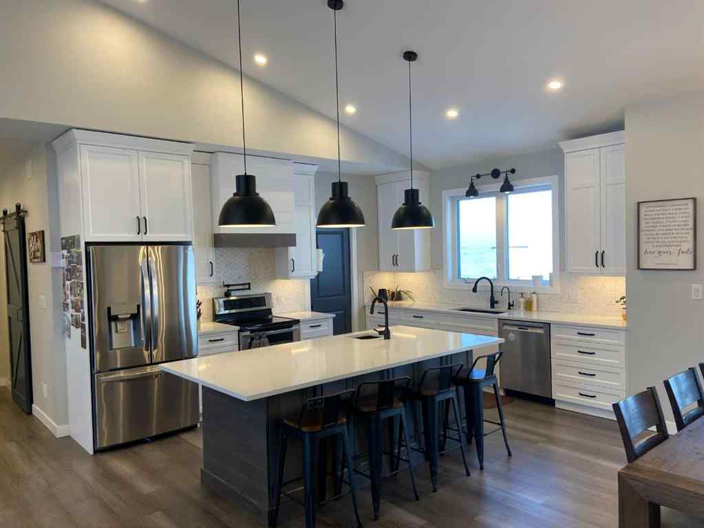 MLS® A2170521 - 10272 Township Road 300   in NONE Rural Special Areas No. 2, Residential