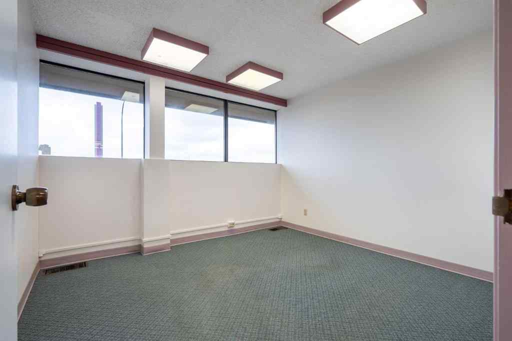 MLS® A2170867 - Unit #Suite D 6209 44 Street  in Parkview Estates Lloydminster, Commercial