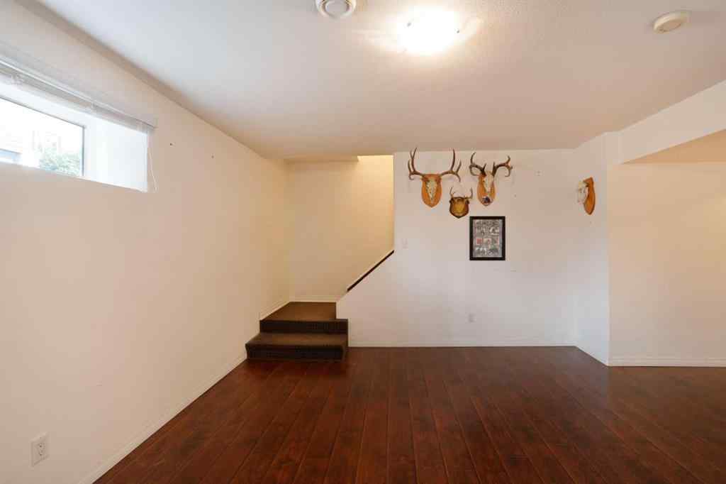 MLS® A2171296 - 87 Greystone Close E in Greystone Brooks, Residential