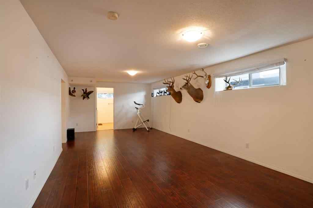 MLS® A2171296 - 87 Greystone Close E in Greystone Brooks, Residential