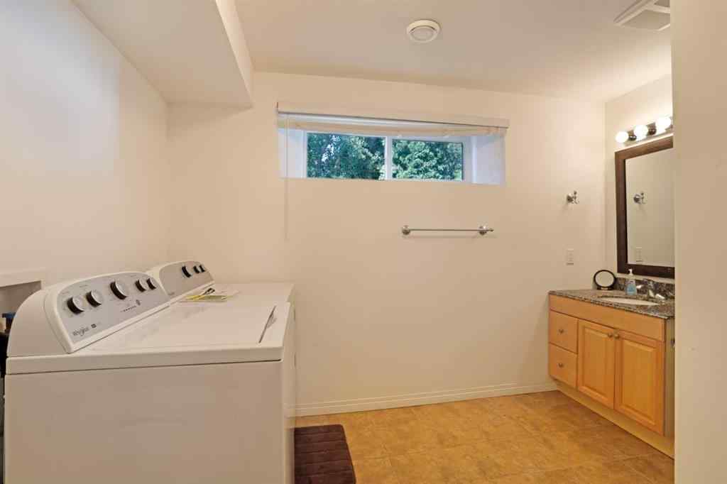MLS® A2171296 - 87 Greystone Close E in Greystone Brooks, Residential