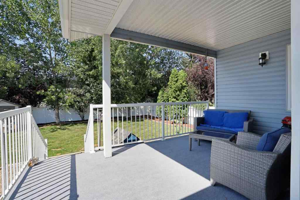 MLS® A2171296 - 87 Greystone Close E in Greystone Brooks, Residential