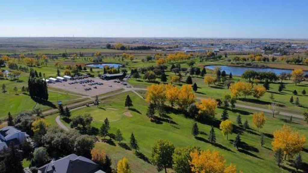 MLS® A2171296 - 87 Greystone Close E in Greystone Brooks, Residential