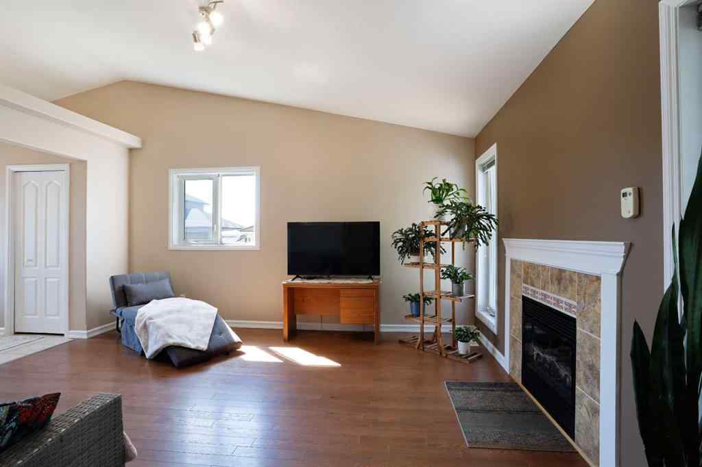 MLS® A2171296 - 87 Greystone Close E in Greystone Brooks, Residential