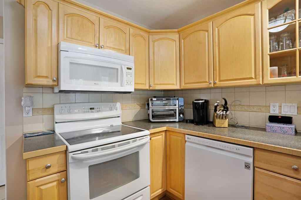 MLS® A2171296 - 87 Greystone Close E in Greystone Brooks, Residential