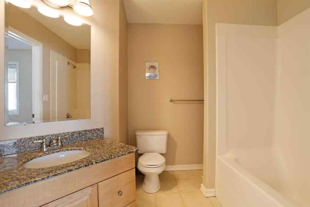 MLS® A2171296 - 87 Greystone Close E in Greystone Brooks, Residential