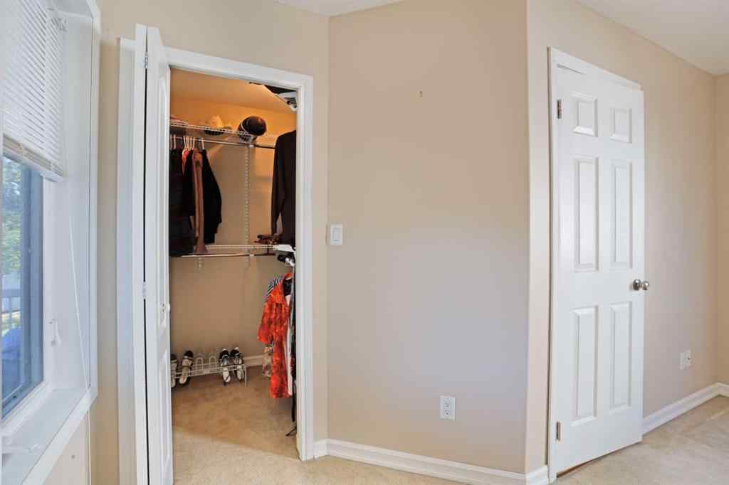 MLS® A2171296 - 87 Greystone Close E in Greystone Brooks, Residential