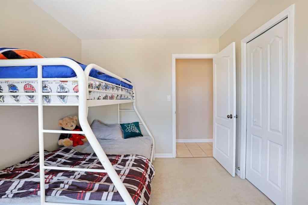 MLS® A2171296 - 87 Greystone Close E in Greystone Brooks, Residential