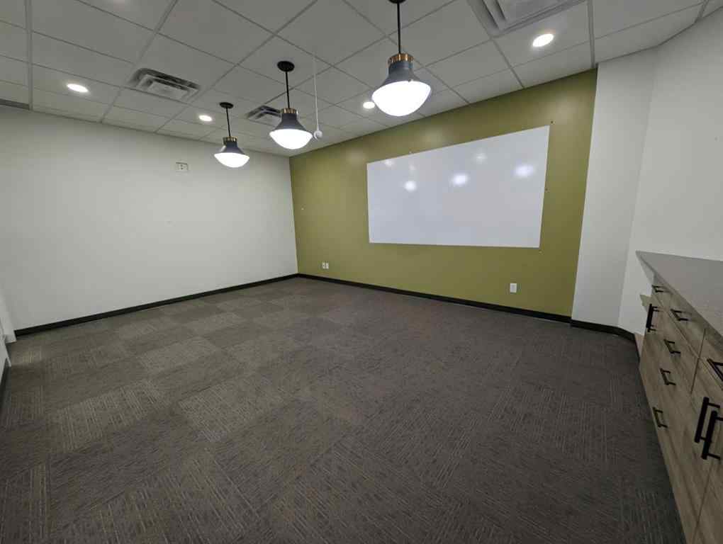MLS® A2171445 - Unit #101 556 4 Street SE in SE Hill Medicine Hat, Commercial