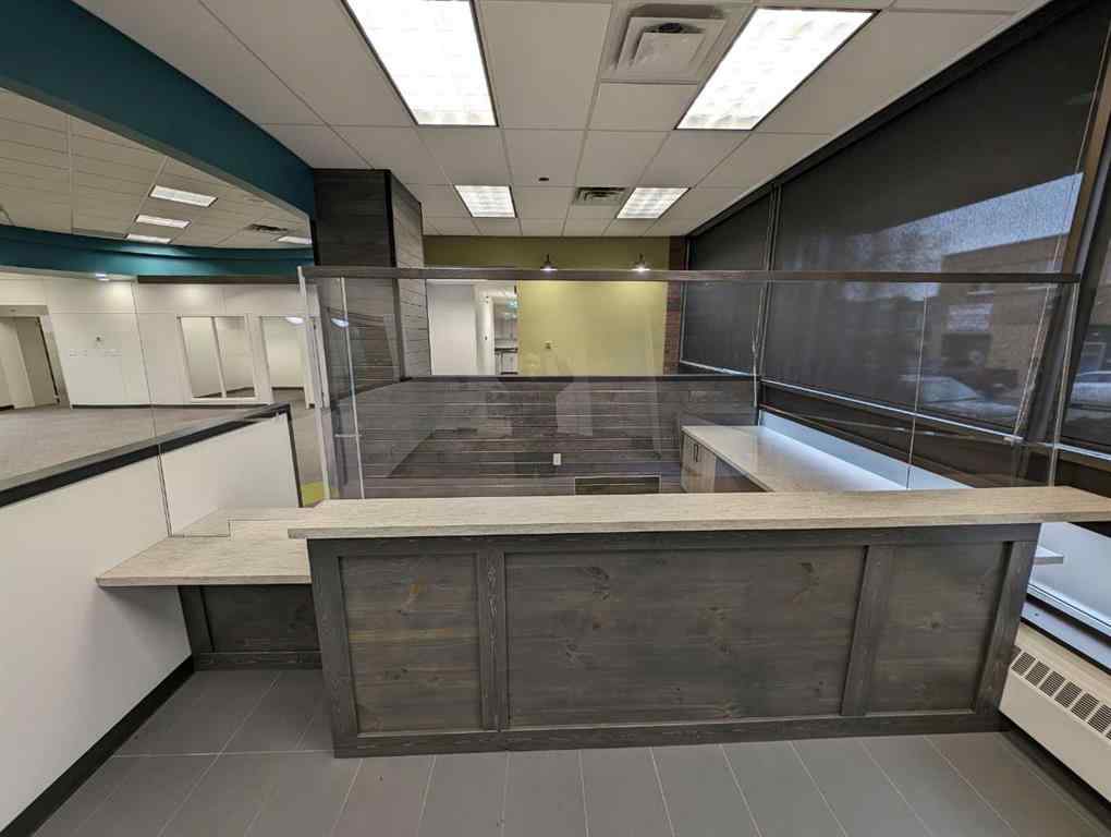 MLS® A2171445 - Unit #101 556 4 Street SE in SE Hill Medicine Hat, Commercial