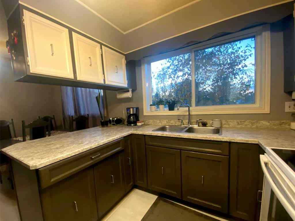 MLS® A2171834 - 1113 14 Street   in Wainwright Wainwright, Residential