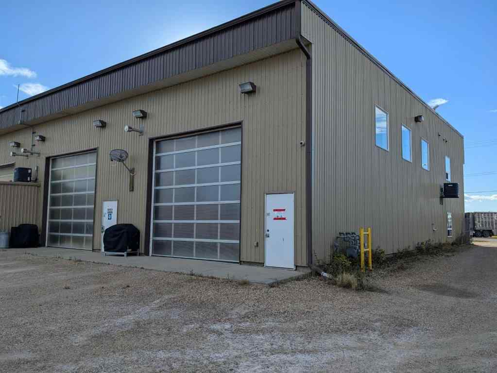 MLS® A2171838 - Unit #101 17 Sylvaire Close  in Beju Industrial Park Sylvan Lake, Commercial
