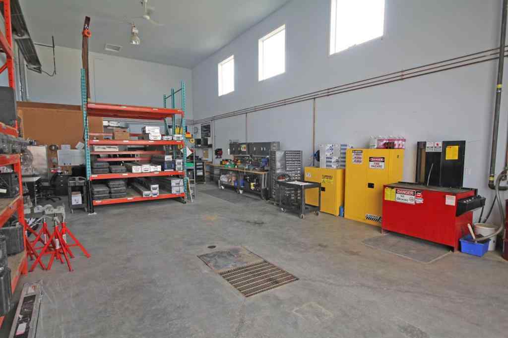MLS® A2171838 - Unit #101 17 Sylvaire Close  in Beju Industrial Park Sylvan Lake, Commercial
