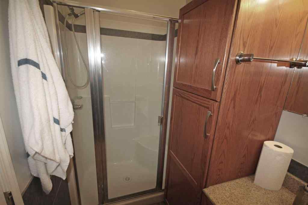 MLS® A2171838 - Unit #101 17 Sylvaire Close  in Beju Industrial Park Sylvan Lake, Commercial