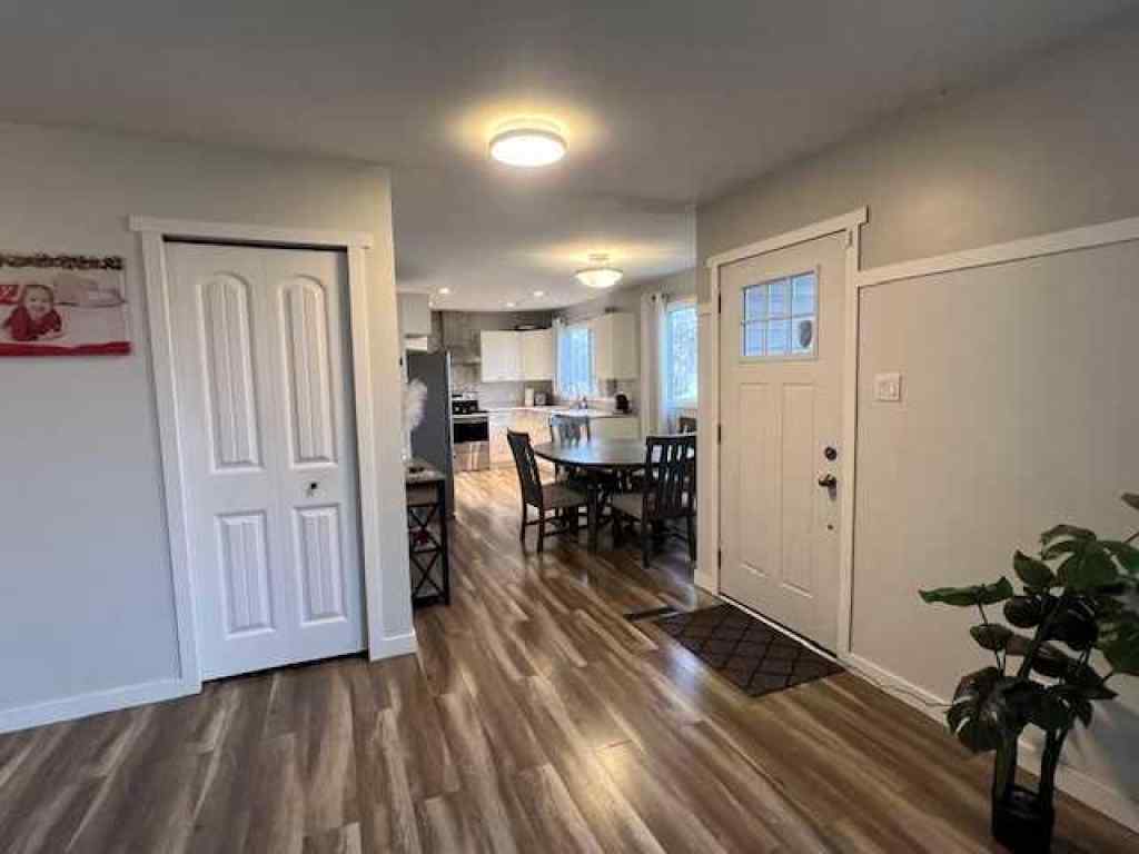 MLS® A2172281 - 10015 100 Street  in NONE High Level, Residential