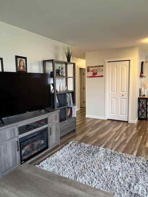 MLS® A2172281 - 10015 100 Street  in NONE High Level, Residential