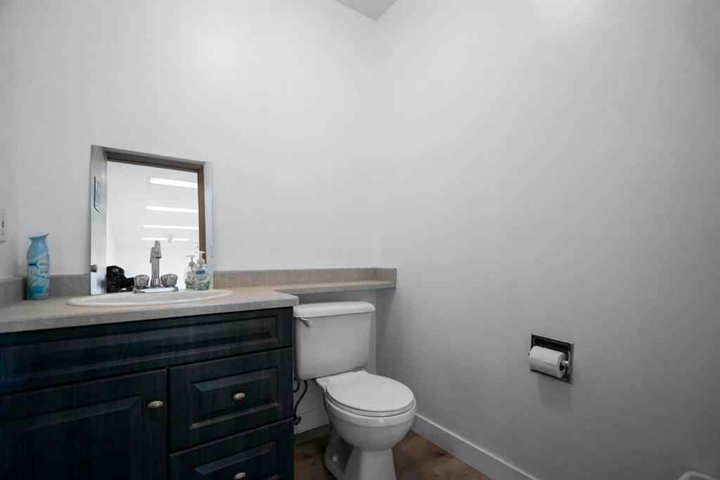 MLS® A2172705 - 4205 51 A Street  in Killam Killam, Commercial
