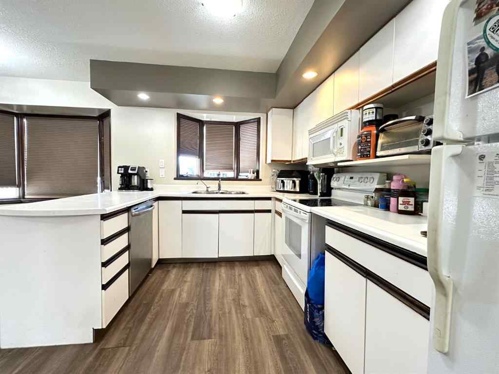 MLS® A2172817 - 206 4 Avenue N in Marwayne Marwayne, Residential