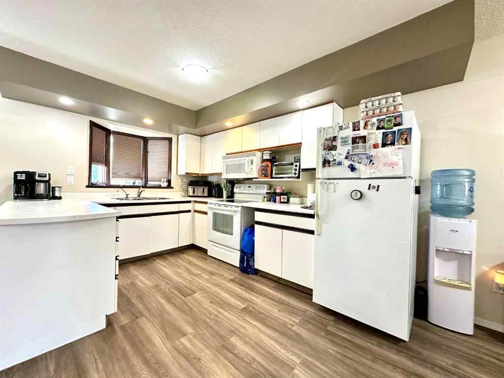 MLS® A2172817 - 206 4 Avenue N in Marwayne Marwayne, Residential