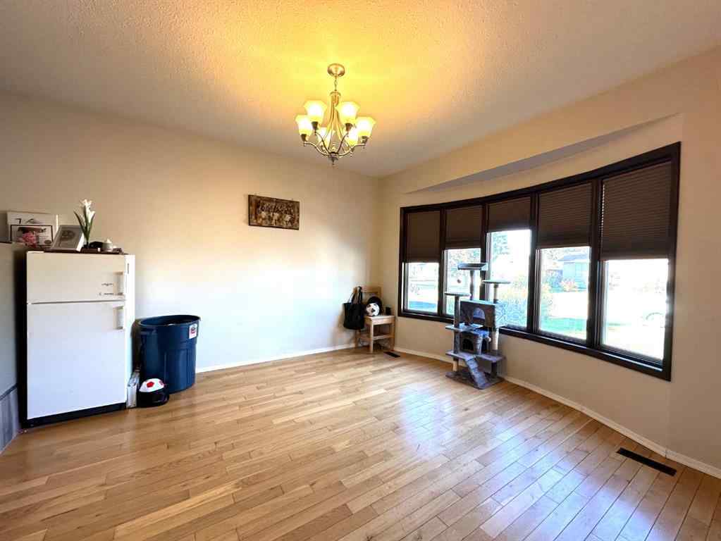 MLS® A2172817 - 206 4 Avenue N in Marwayne Marwayne, Residential