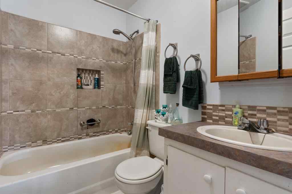 MLS® A2173321 - 212 Mainstreet   in Kingman Kingman, Residential