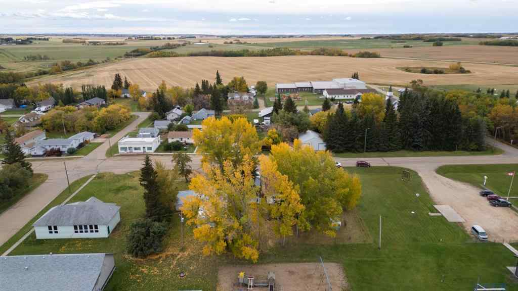 MLS® A2173321 - 212 Mainstreet   in Kingman Kingman, Residential