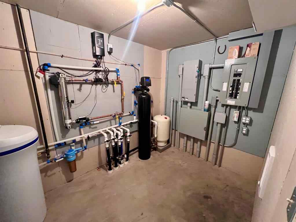 MLS® A2173408 - 29250 RR 34   in NONE Rural Mountain View County, Agri-Business