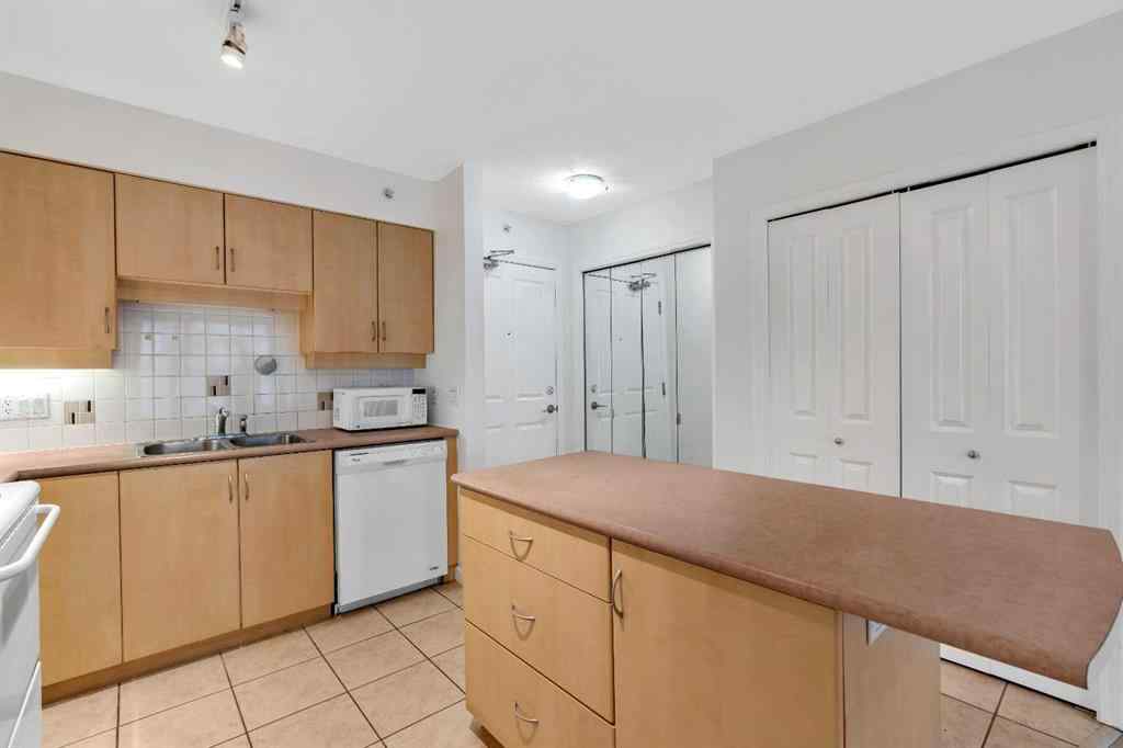 MLS® A2174078 - Unit #902 650 10 Street SW in Downtown West End Calgary, Residential
