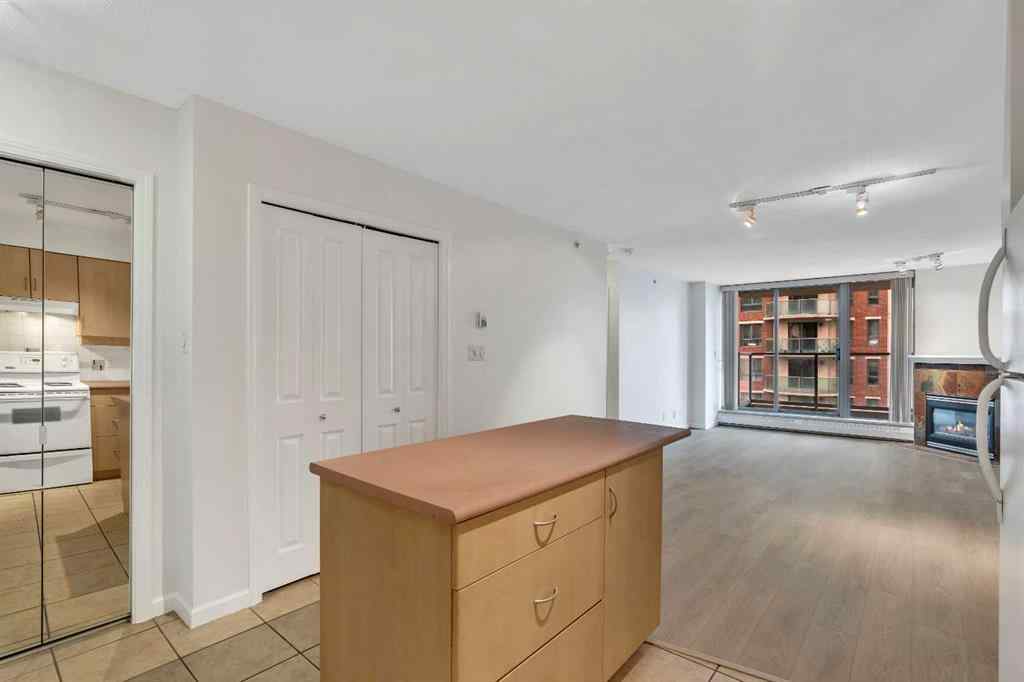 MLS® A2174078 - Unit #902 650 10 Street SW in Downtown West End Calgary, Residential