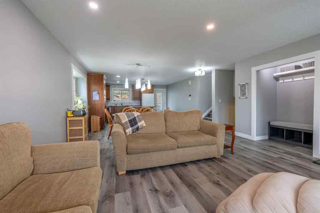 MLS® A2174138 - 5237 16 Avenue   in Edson Edson, Residential
