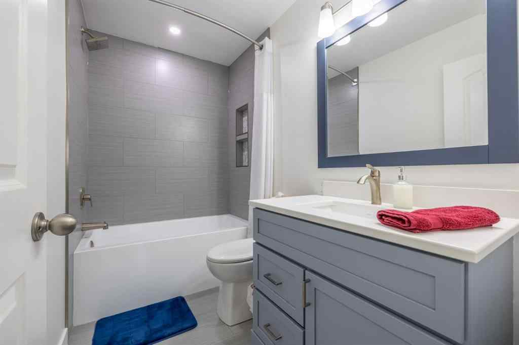 MLS® A2174138 - 5237 16 Avenue   in Edson Edson, Residential
