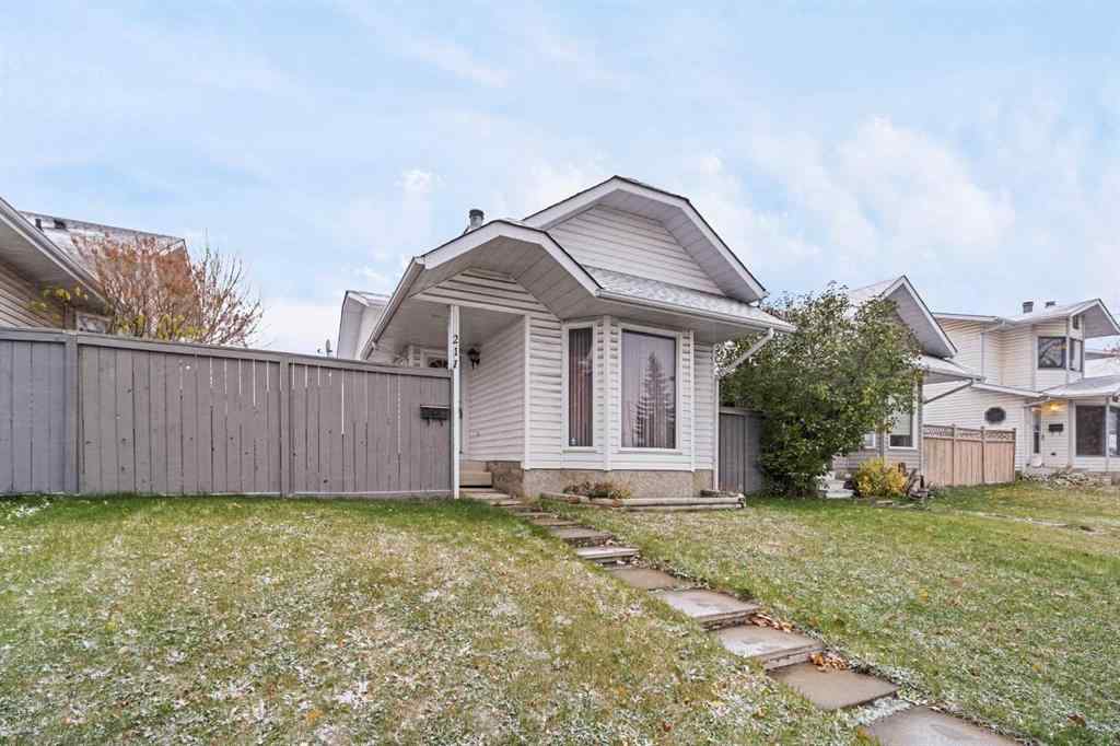 MLS® A2174813 - 211 Sandstone Drive NW in Sandstone Valley Calgary, Residential