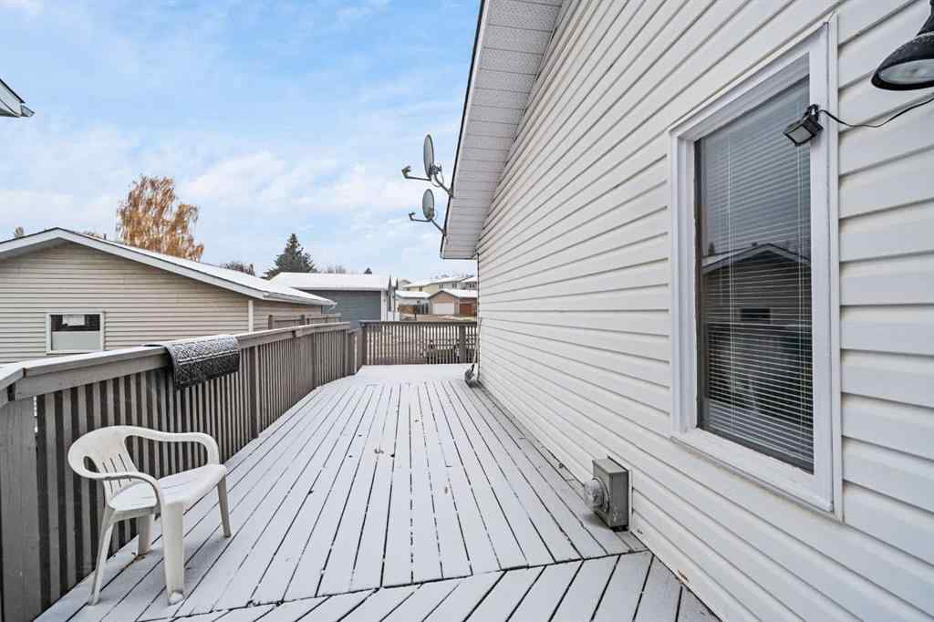 MLS® A2174813 - 211 Sandstone Drive NW in Sandstone Valley Calgary, Residential