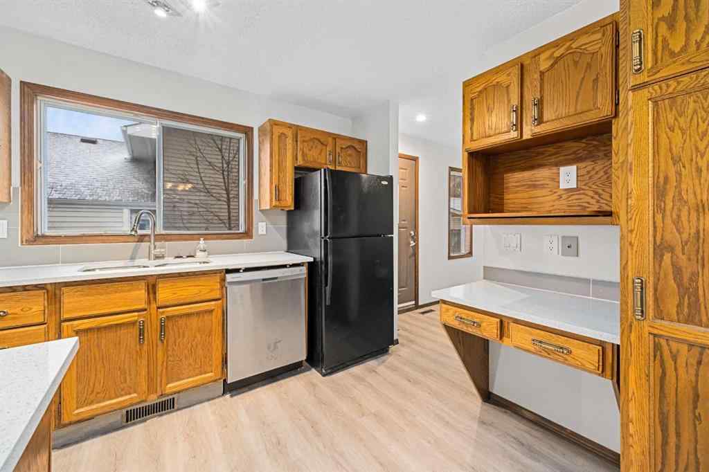 MLS® A2174813 - 211 Sandstone Drive NW in Sandstone Valley Calgary, Residential