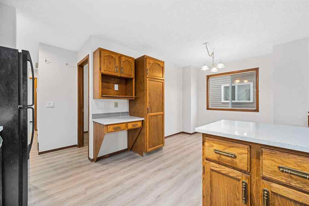 MLS® A2174813 - 211 Sandstone Drive NW in Sandstone Valley Calgary, Residential