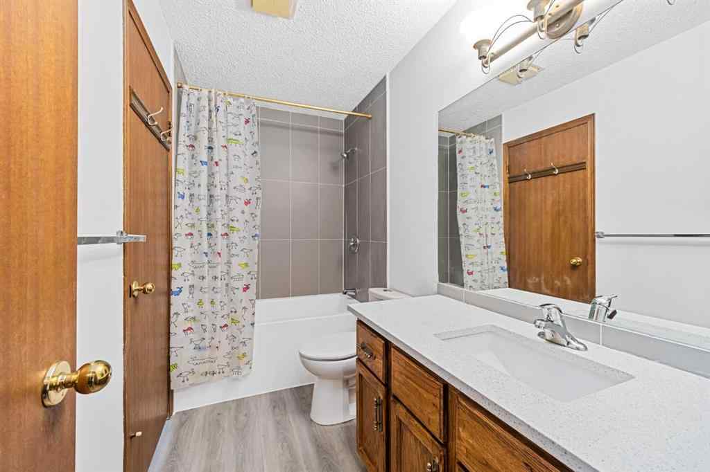 MLS® A2174813 - 211 Sandstone Drive NW in Sandstone Valley Calgary, Residential