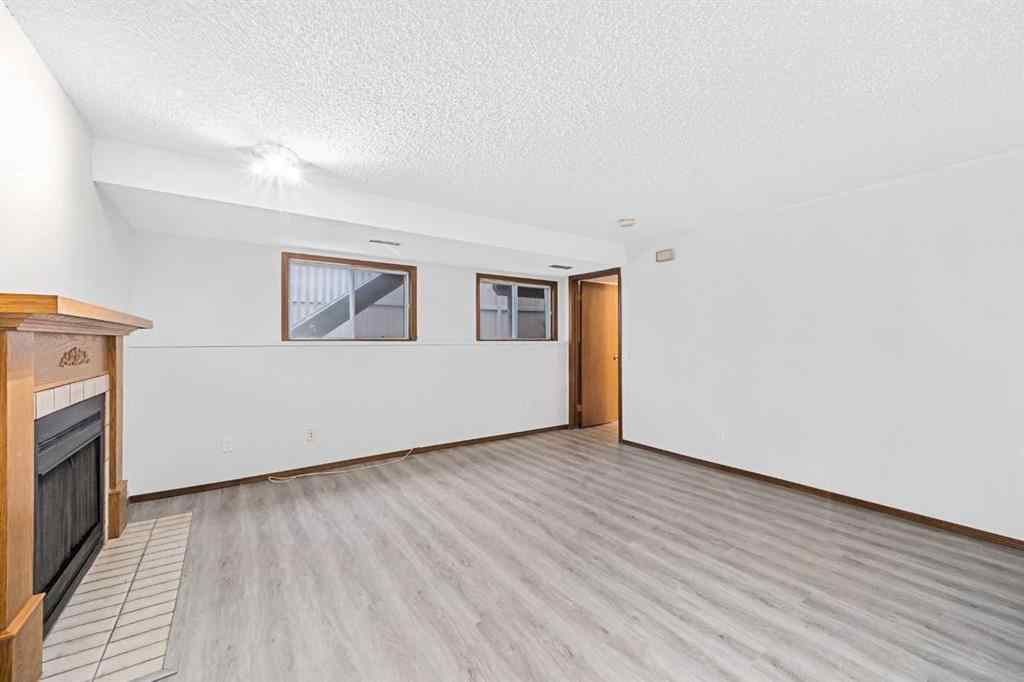 MLS® A2174813 - 211 Sandstone Drive NW in Sandstone Valley Calgary, Residential
