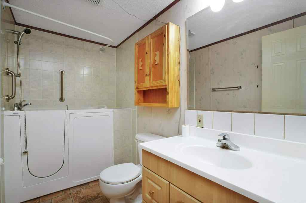 MLS® A2174821 - Unit #20 38130 Range Road 270   in NONE Red Deer, Agri-Business