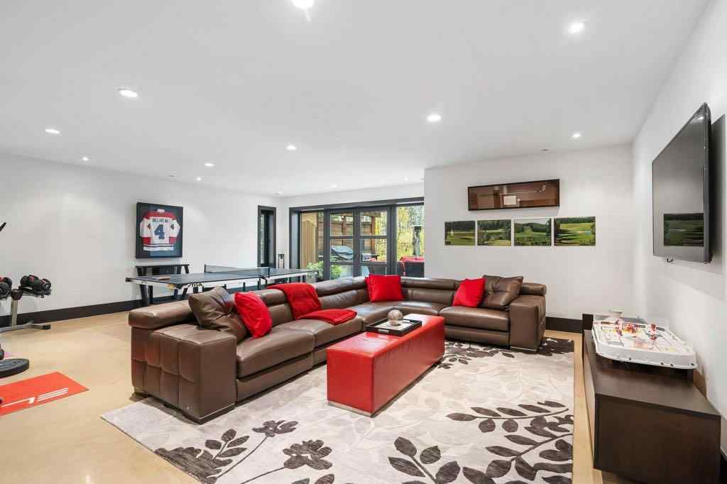 MLS® A2174848 - 58 Posthill Drive SW in Springbank Hill Calgary, Residential
