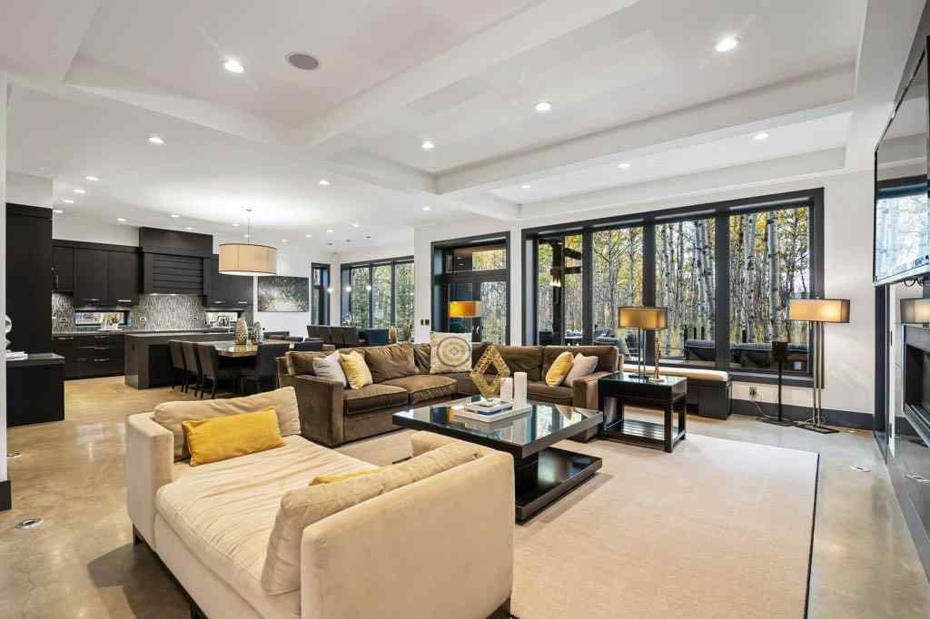 MLS® A2174848 - 58 Posthill Drive SW in Springbank Hill Calgary, Residential