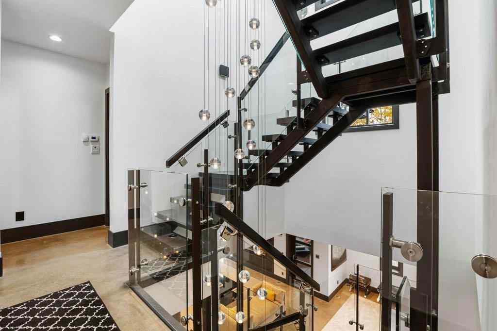 MLS® A2174848 - 58 Posthill Drive SW in Springbank Hill Calgary, Residential