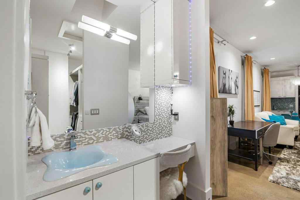 MLS® A2174848 - 58 Posthill Drive SW in Springbank Hill Calgary, Residential