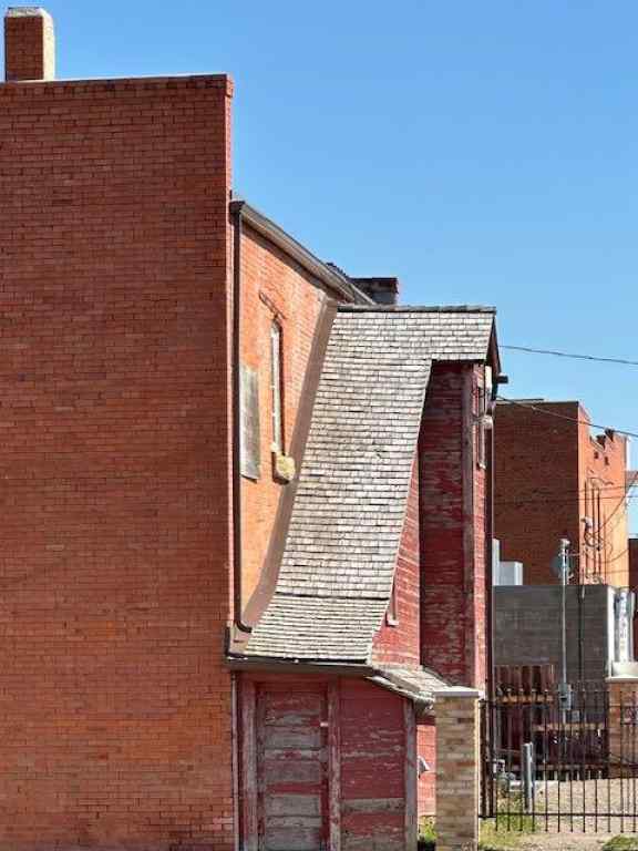 MLS® A2174975 - 1901 20 Avenue  in NONE Nanton, Commercial