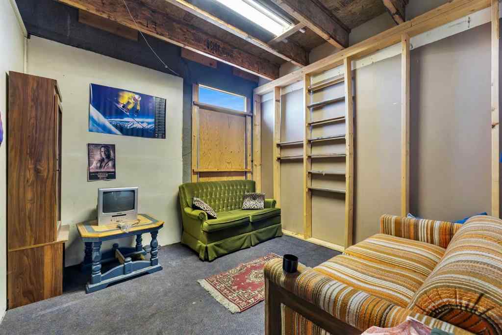 MLS® A2174996 - Unit #13 2219 35 Avenue NE in North Airways Calgary, Commercial